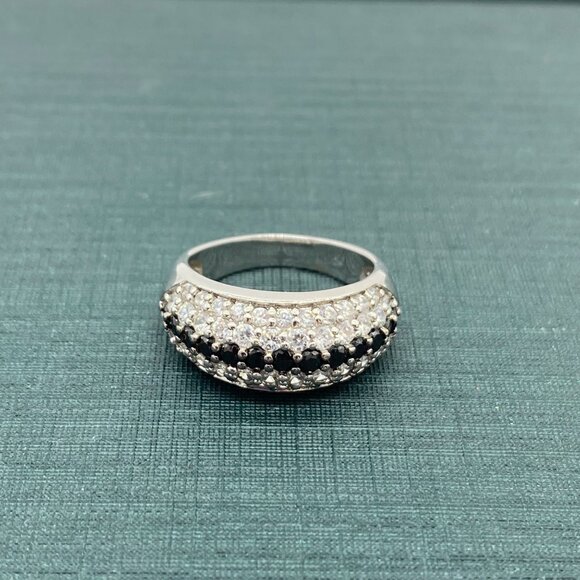 925 Sterling Silver White & Black CZ Pave Design Ring Band Size 7 *READ* - Picture 2 of 11